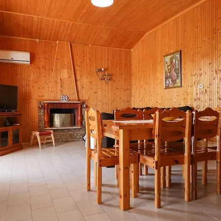 Διαμέρισμα Seaside Serenity *